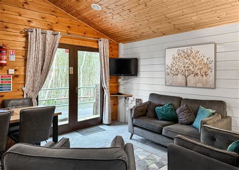 Sherwood Harmony Hot Tub In Sherwood Forest Rufford Hoseasons