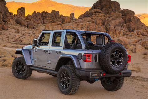 2021 Jeep Wrangler 4xe Phev First Look Autotrader