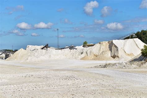 Quarry Explosion Stock Image Image Of Industry Stones 15700011