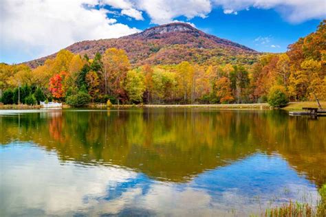 The 16 Most Beautiful Places to See Fall Foliage in Georgia