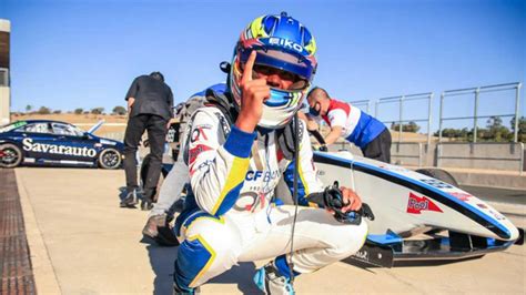 Pedro Clerot é o mais jovem vencedor do automobilismo no Brasil