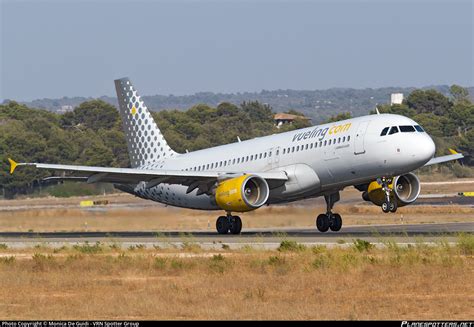 EC LML Vueling Airbus A320 214 Photo By Monica De Guidi VRN Spotter