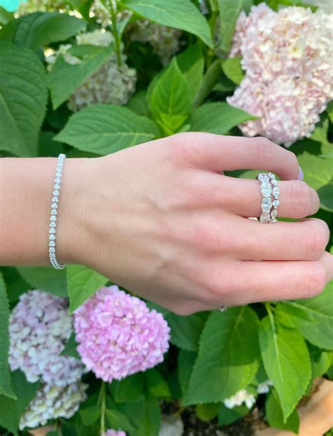 SCALLOPED ROUNDS TENNIS BRACELET – diamondaupair
