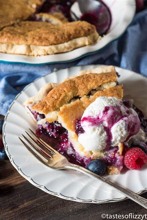 Mixed Berry Cobbler Pie Tastes Of Lizzy Ts