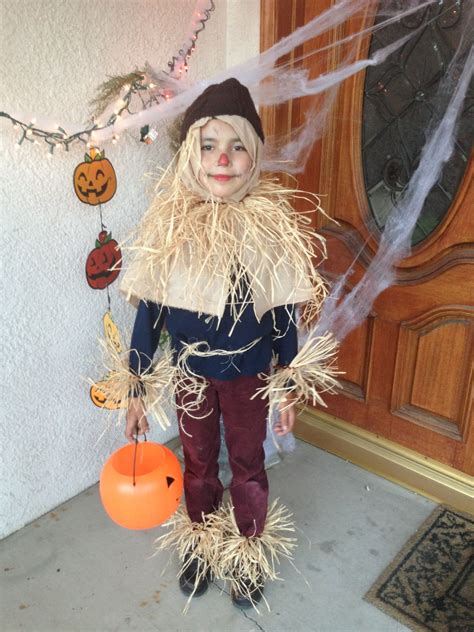 DIY Scarecrow costume!! Wizard of OZ!! | Diy scarecrow costume ...