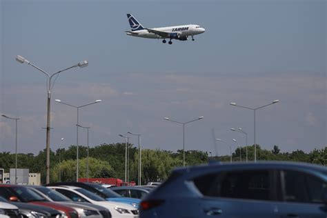 B Aterizare De Urgen Pe Aeroportul Otopeni Unui Pasager I S A