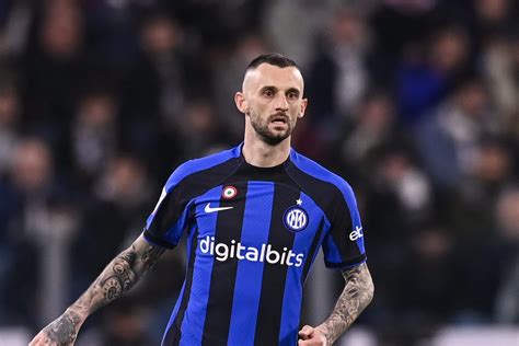 L Inter Saluta A Brozovic Ma Lui Manda L Ultima Frecciatina Grande