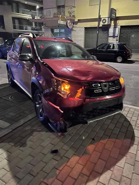 Scontro Auto Moto In Via Bardet Ferito E Portato In Ospedale Il