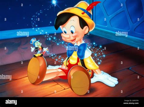 Pinocchio From Left Jiminy Cricket Pinocchio 1940 ©walt Disney Co Courtesy Everett