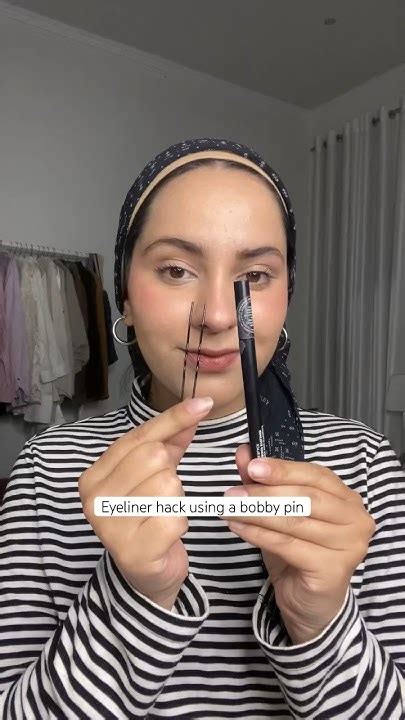 Eyeliner Hack Using A Bobby Pin Youtube