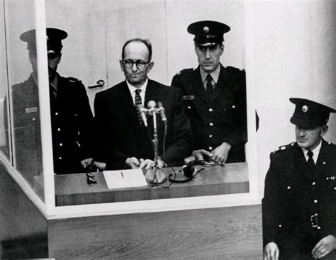 EICHMANN BIOGRAFIA DEL BUROCRATE DELL OLOCAUSTO LA BANALITÀ DEL MALE