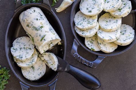 Garlic Herb Butter - Momsdish