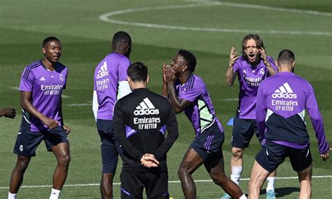 Official Real Madrid Squad List To Face Celta Vigo Madrid Universal