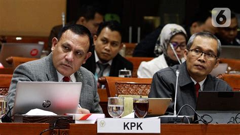 Kembali Tak Hadiri Pemeriksaan Eks Penyidik Kpk Minta Firli Bahuri