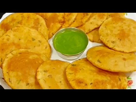 Suji Aaloo Puri Semolina Purirava Aaloo