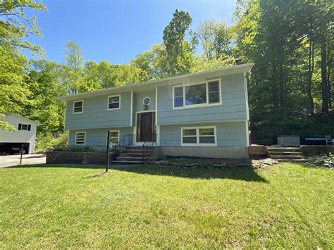 638 Hortontown Rd, Hopewell Junction, NY 12533 - House Rental in