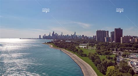 Aerial drone view of Lake View with Chicago skyline in the background ...