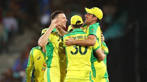 Australia Cricket 2020 Vs India Odi At Scg Live Scores David Warner