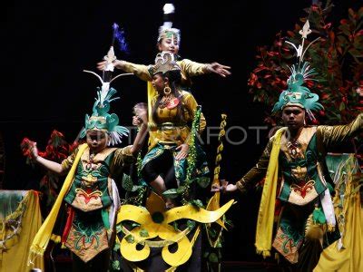 PERMAINAN TRADISIONAL KHAS DAYAK ANTARA Foto