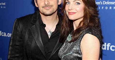 Brad Paisley Renews Wedding Vows With Wife Kimberly Williams-Paisley ...