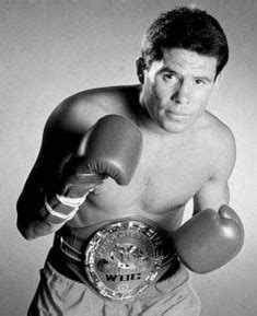 Julio Cesar Chavez Biography - Life of Mexican Boxer