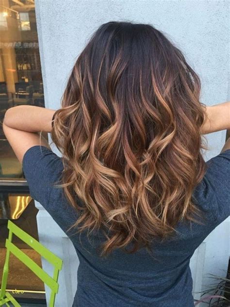 Relaxing Fall Hair Color Ideas For 2019 Trends 14 Medium Length Hair Styles Wavy Hairstyles