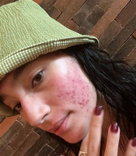 Potret Artis Tampil Percaya Diri Pamerkan Bare Face Tetap Menawan