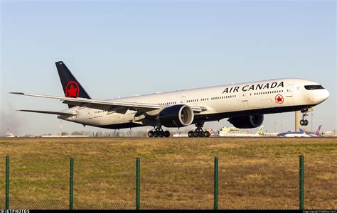 C FIVX Boeing 777 333ER Air Canada Matthias Caroff JetPhotos