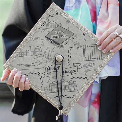 My Daughter Will Love This Graduation Cap Designs For Her College