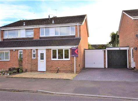 3 Bed Semi Detached House For Sale In Burwell Drive Witney