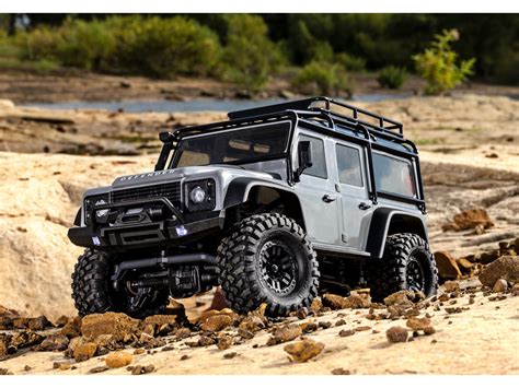 1 18 Traxxas TRX 4M Land Rover Defender RTR zelená