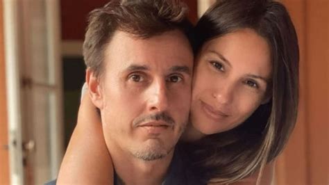 A los besos la foto de Pampita y Roberto García Moritán con la que