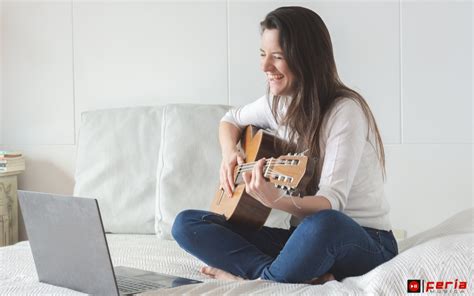 Aprende a tocar Estrellita dónde estás en guitarra de manera fácil y