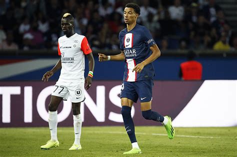 Paris Canal Historiquequel Premier Buteur Pour Le PSG Au Parc Des