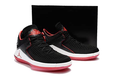 Air Jordan 32 Xxxii Low Blackwhitered