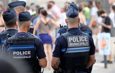 Montpellier Un Trentenaire Vole Lappareil Photo Dun Enfant De Six Ans