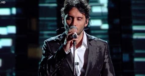 Fabrizio Moro Portami Via Video E Significato Della Canzone Di