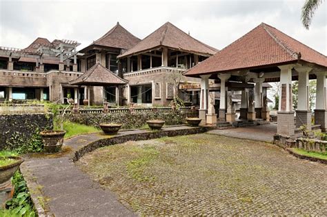 5 Tempat Angker Di Bali Bikin Merinding Berani Ke Sini