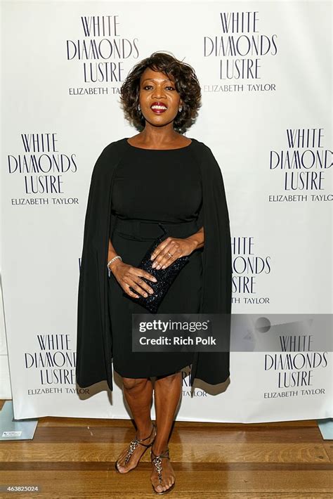 Alfre Woodard Arrives At Alfre Woodards Oscars Sistahs Soiree By