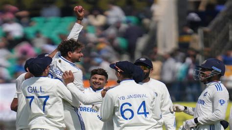 Ind Vs Eng 5th Test धर्मशाला में कुलदीप ने खोला पंजा 100वां टेस्ट खेल