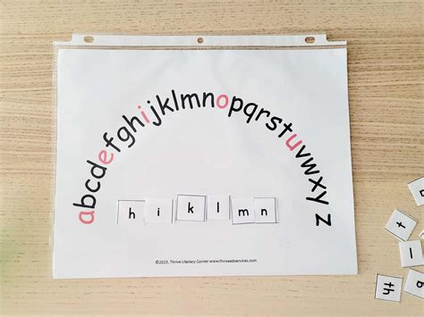 Alphabet Arc: How To Use Them + FREE Printable Mat