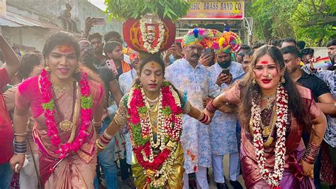 Jogini Avika Teenmaar Dance With Rakesh Bonam Anna At Golconda Bonalu