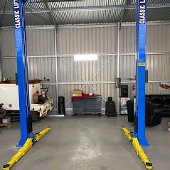 2 Post 4 Ton Clearfloor 4000C Classic Lift Australia