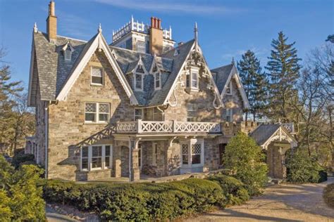 Gothic Revival-Style Manor in Bronxville, N.Y. | 2019 HGTV's Ultimate ...