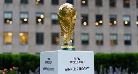 Fake World Cup trophies seized in Qatar