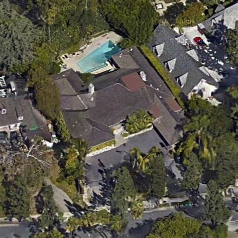 Beverly Hills Mansion Jeff Bezos House / Check Out All of Jeff Bezos ...