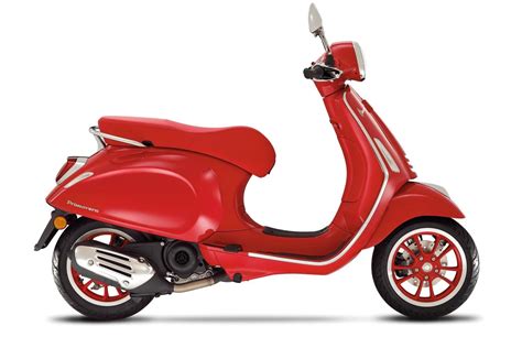 Motorrad Vergleich Vespa Primavera Red Vs Vespa Primavera