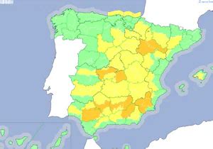 Alerta en media España por otra ola de calor y en el Cantábrico por una