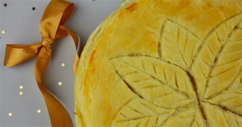 Galette des rois salée thon pomme de terre et tomate pour l Epiphanie