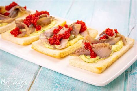 Crostini Con Aringa Mangia Bevi Godi Blog Di Cucina E Ricette